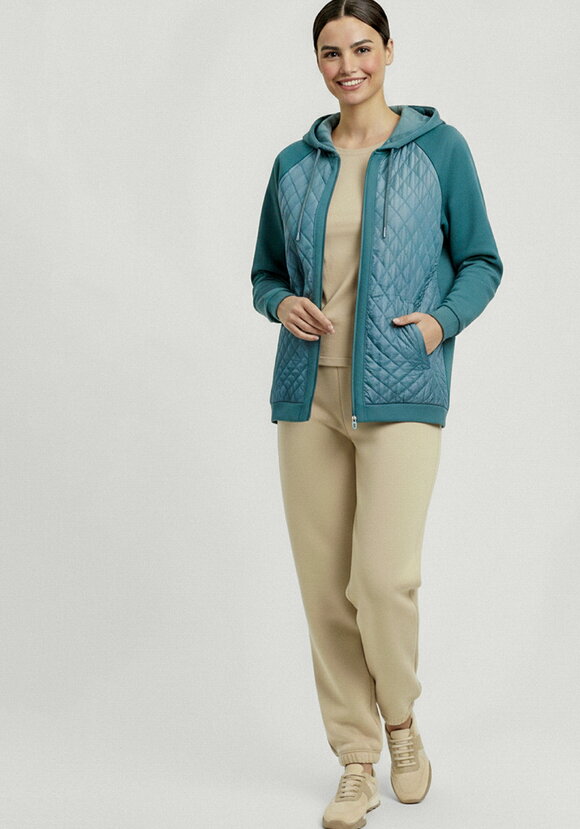 Бомбер с капюшоном из комбинированной ткани шир.  580, рис. 17