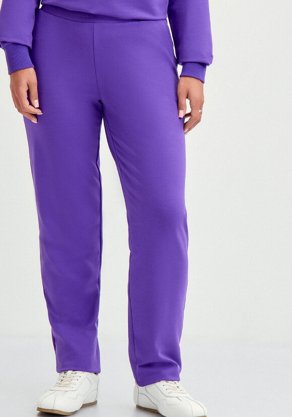 Костюм свитшот с принтом и брюки шир.  580, рис. 33