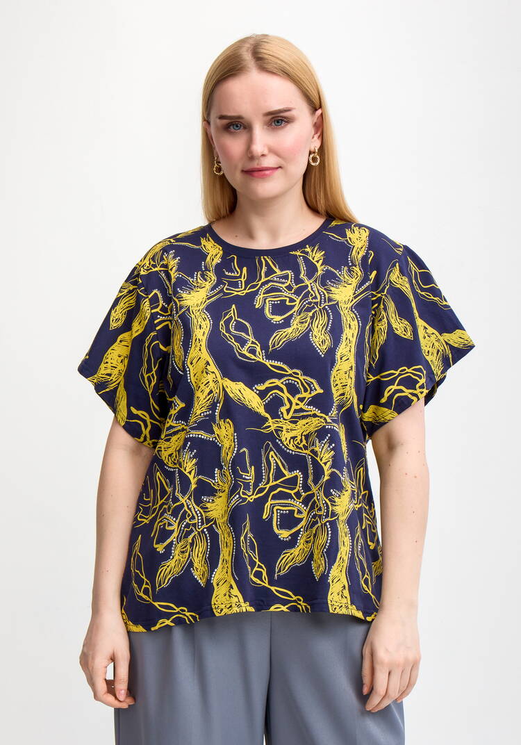 Блуза с оригинальным принтом и стразами шир.  750, рис. 38