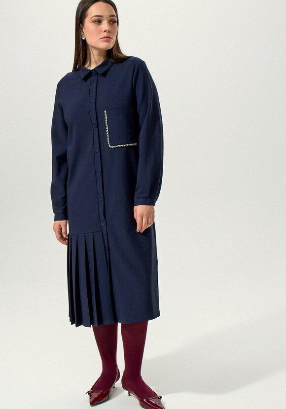 Платье-рубашка с декорированным карманом шир.  580, рис. 3