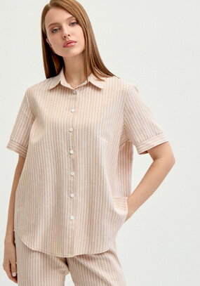 Блуза на пуговицах в вертикальную полоску