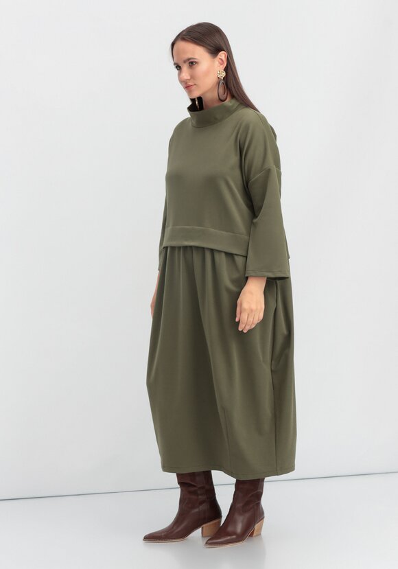 Платье с отрезной кокеткой-обманкой шир.  580, рис. 8