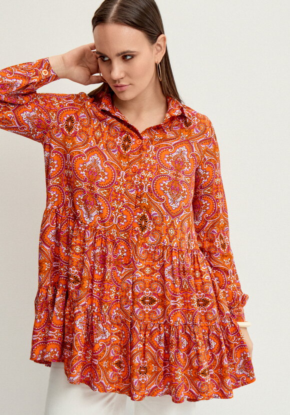 Блуза А-силуэта с ярусами шир.  580, рис. 1