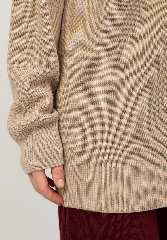 Кардиган со спущенным плечом шир.  580, рис. 19