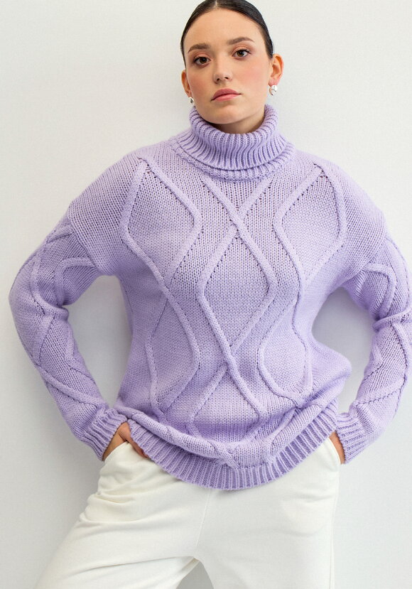 Свитер с объемными ромбами шир.  580, рис. 31