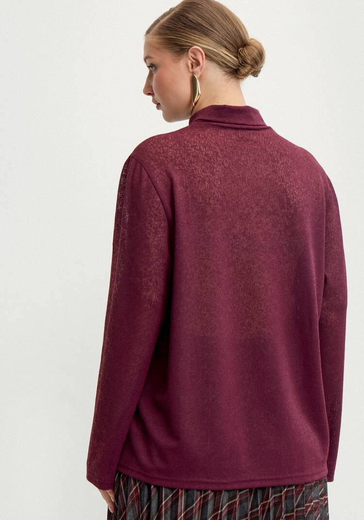 Водолазка из фактурного трикотажа шир.  750, рис. 14