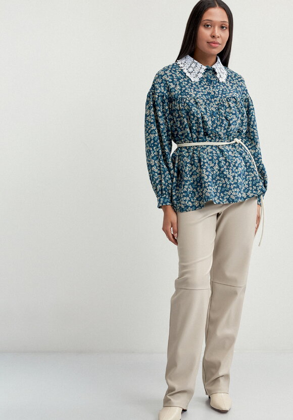 Блуза из микровельвета с ажурным воротником шир.  580, рис. 15