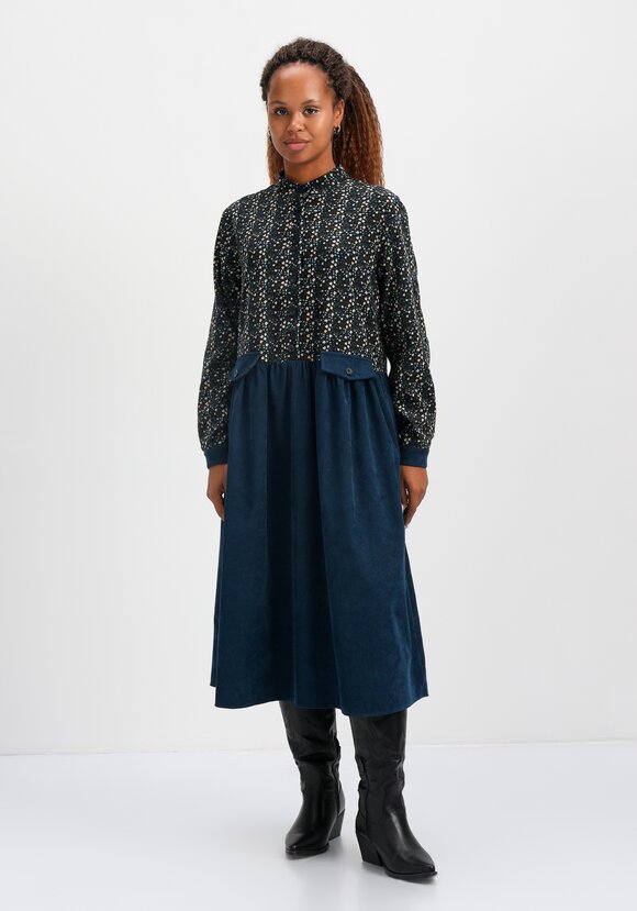 Платье комбинированное с воротником-стойкой шир.  580, рис. 4