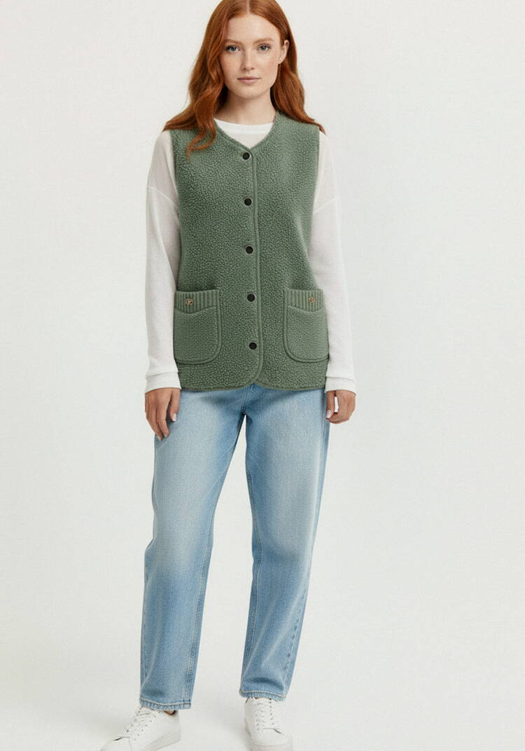 Жилет удлинённый из искусственного меха шир.  750, рис. 16