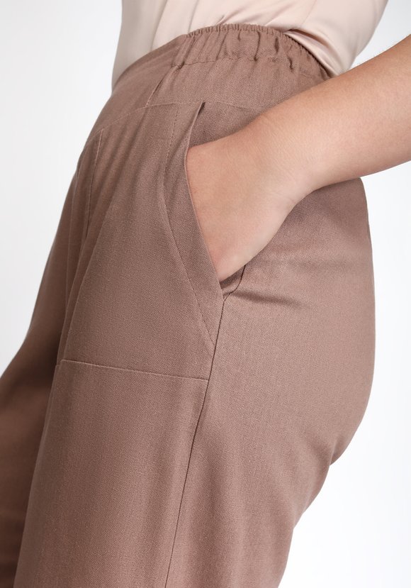 Брюки с рельефными вставками шир.  580, рис. 8