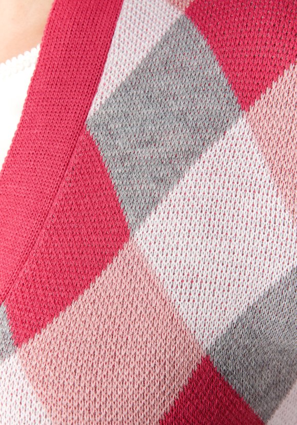 Кардиган Яркие ромбы шир.  580, рис. 43