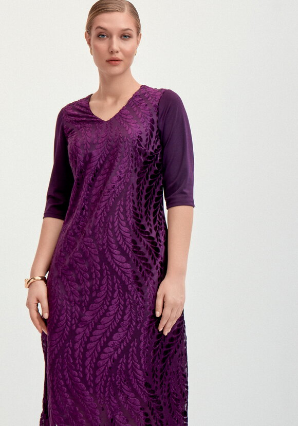 Платье из панбархата и трикотажа шир.  580, рис. 30