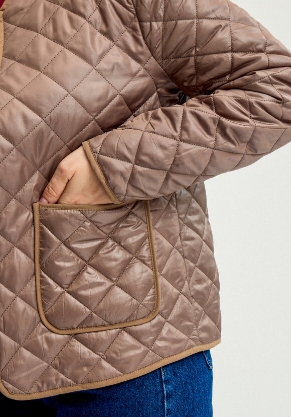 Куртка демисезонная с накладными карманами шир.  580, рис. 35