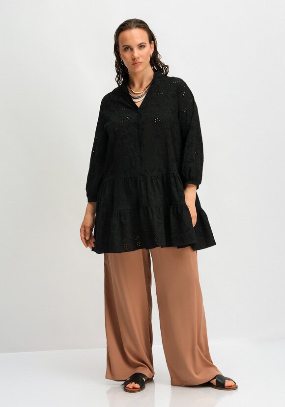 Туника из шитья с ярусами на пуговицах шир.  580, рис. 18