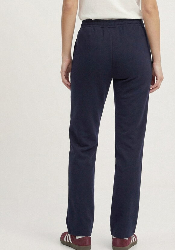 Брюки прямые с стрелками шир.  580, рис. 3