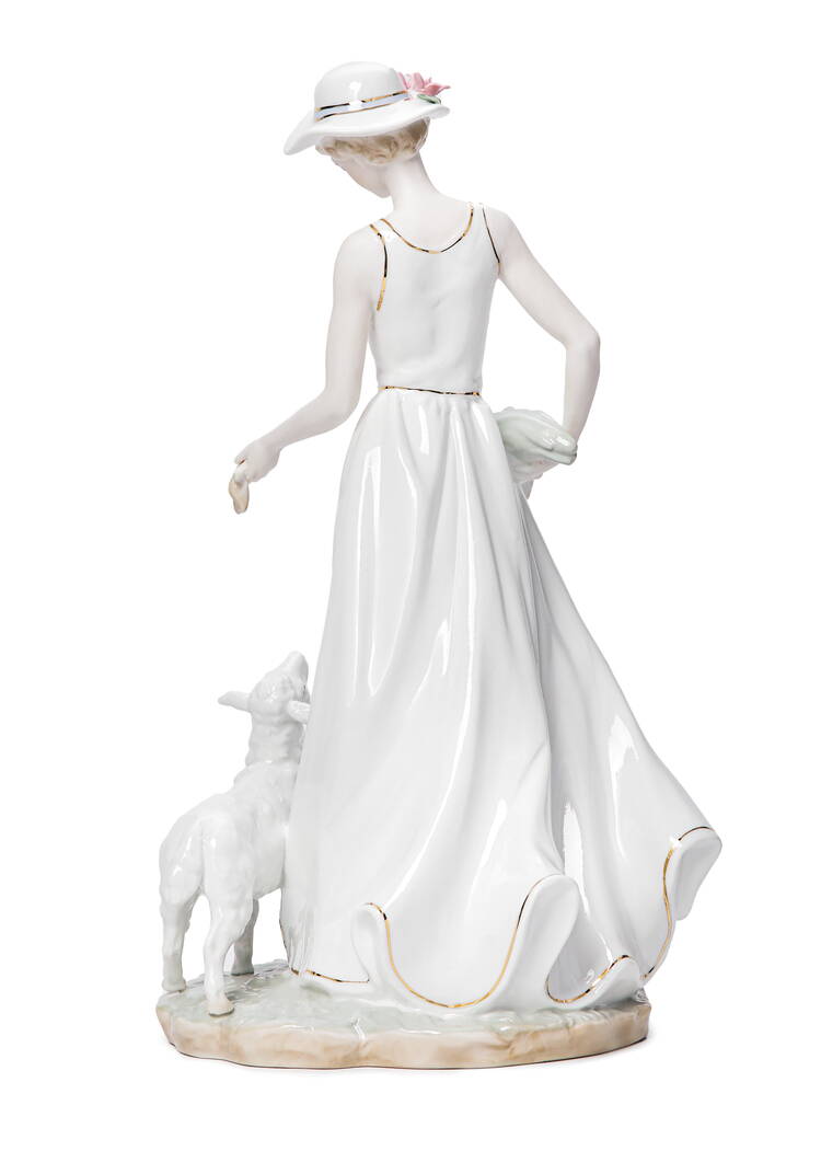 Статуэтка Девушка с питомцем шир.  750, рис. 5