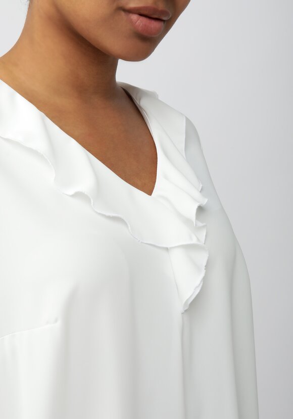 Блуза с коротким рукавом и рюшей шир.  580, рис. 16