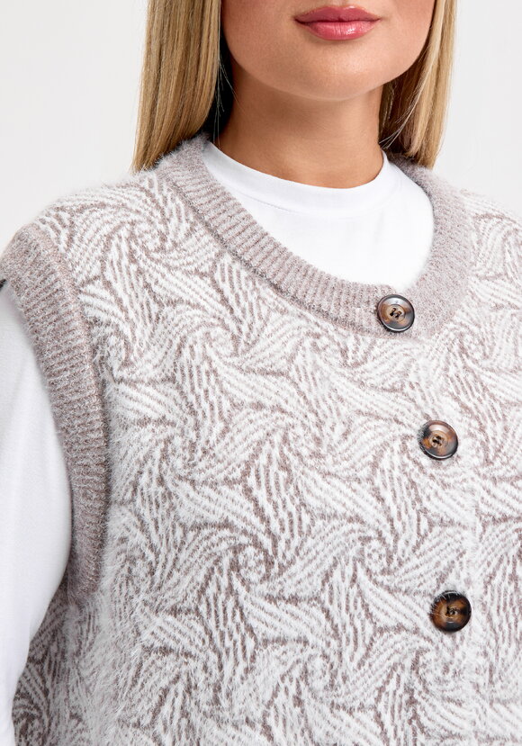 Жилет Мирелла шир.  580, рис. 11