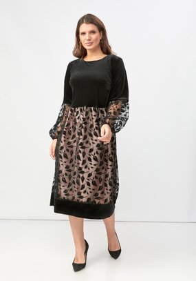 Платье комбинированной ткани свободного кроя