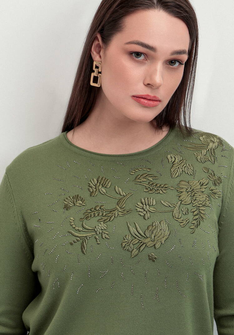 Джемпер с цветочной вышивкой и стразами шир.  750, рис. 13