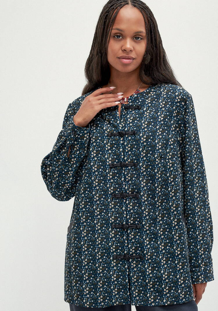 Блуза с оригинальными застежками шир.  750, рис. 10