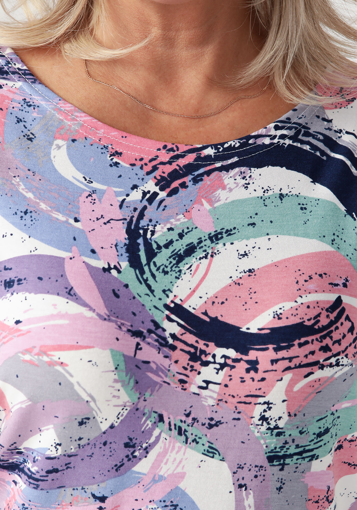 Блуза «Яркая иллюстрация», размер 54, цвет мультиколор - фото 4