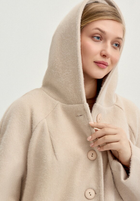 Жакет пушистый с капюшоном на пуговицах шир.  580, рис. 5