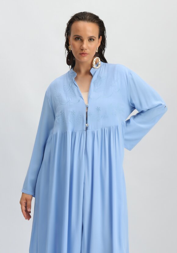 Рубашка удлиненная с вышивкой на кокетке шир.  580, рис. 3