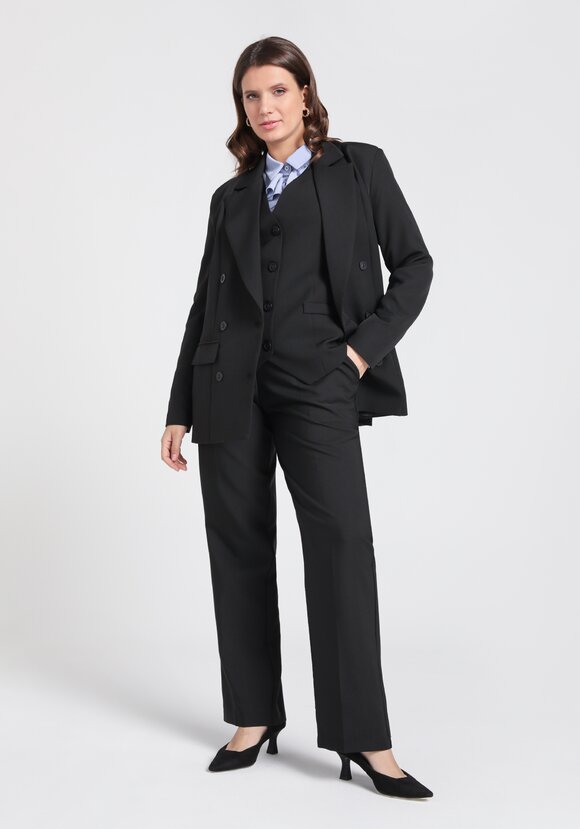 Жакет двубортный на подкладке шир.  580, рис. 22