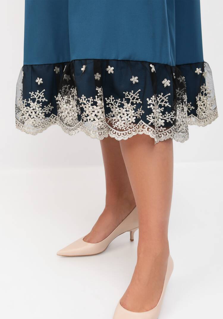 Платье с отделкой кружевом шир.  750, рис. 23