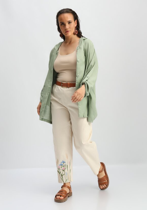 Брюки с вышивкой по низу шир.  580, рис. 26