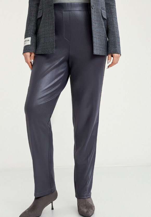 Брюки прямые с кантами по бокам шир.  580, рис. 9