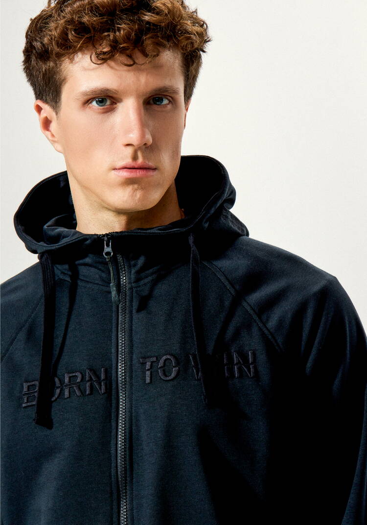 Толстовка с вышивкой и капюшоном шир.  750, рис. 13