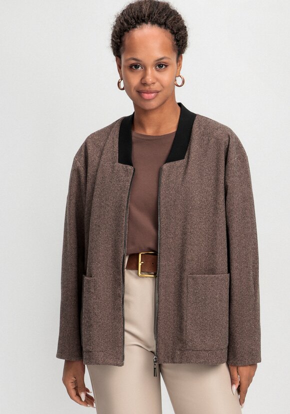 Бомбер на молнии с карманами шир.  580, рис. 11