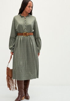 Платье свободного кроя с кокеткой