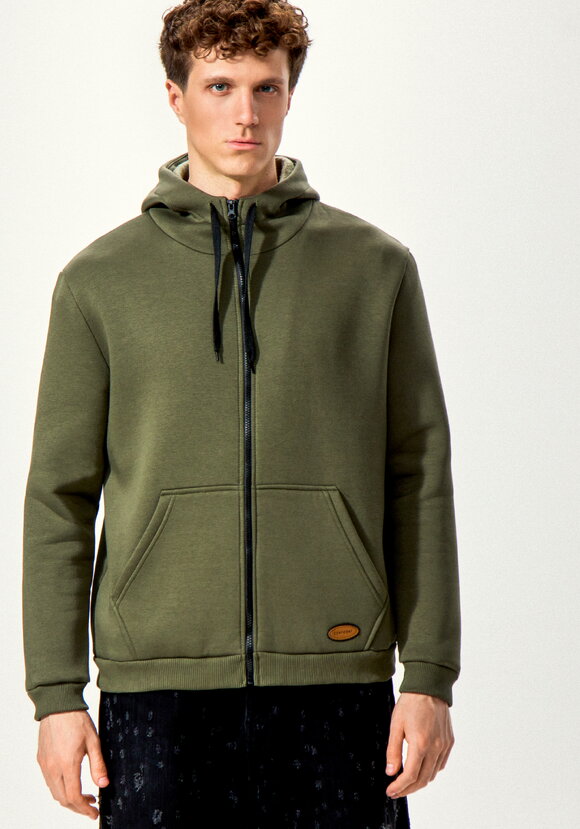 Толстовка с декоративной нашивкой на кармане шир.  580, рис. 13