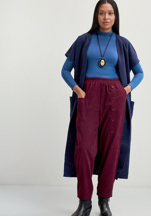 Брюки с карманом в рельефе шир.  580, рис. 1