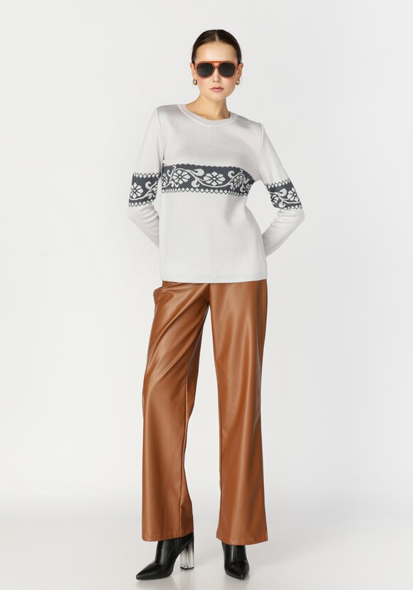 Джемпер женский с рисунком по груди и рукавам шир.  580, рис. 19