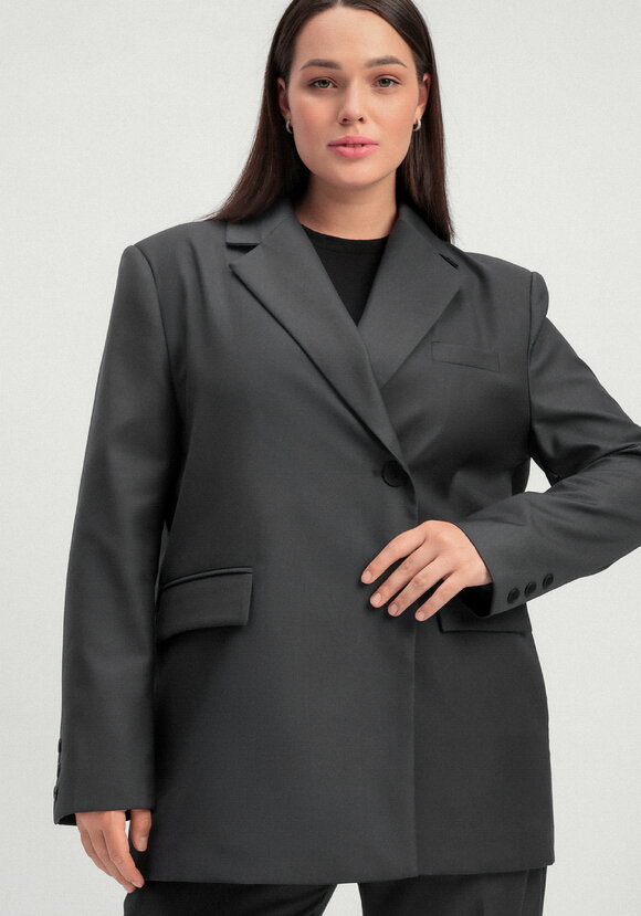 Пиджак с разрезом по спинке шир.  580, рис. 8