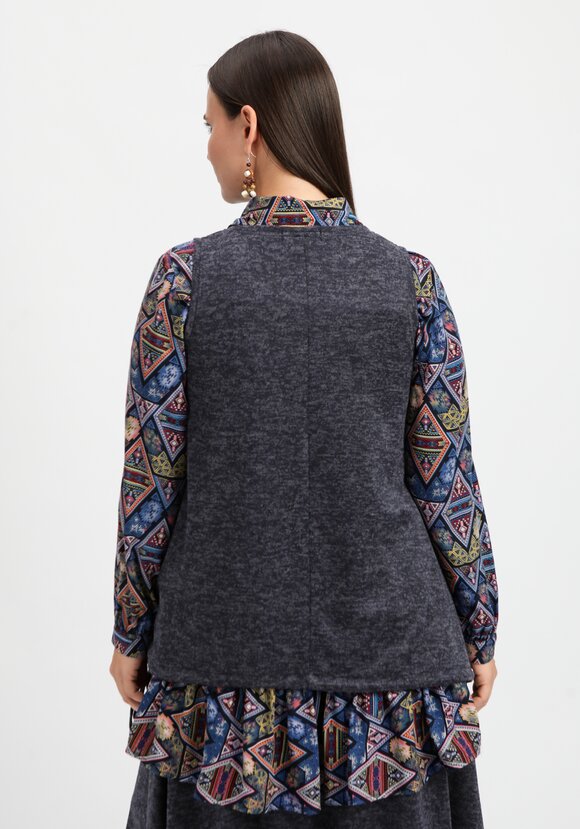 Жилет А-силуэта с кулиской по низу шир.  580, рис. 19