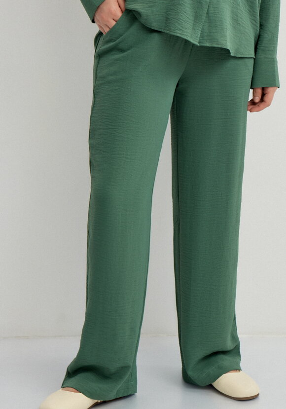 Костюм: рубашка с брюками шир.  580, рис. 22