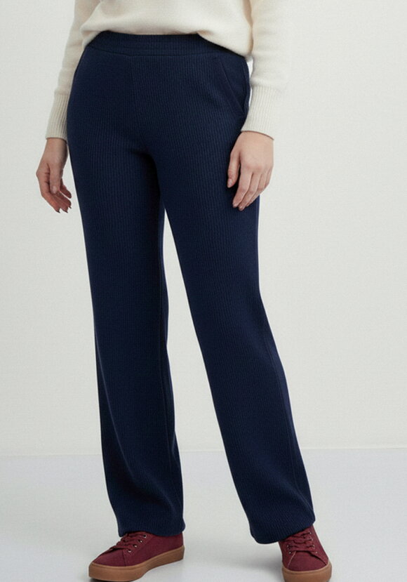 Брюки из микровельвета с начёсом шир.  580, рис. 12