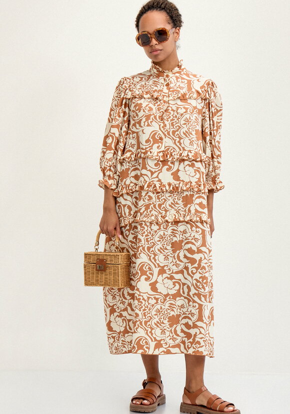 Платье с ярусами и обьёмным рукавом шир.  580, рис. 7