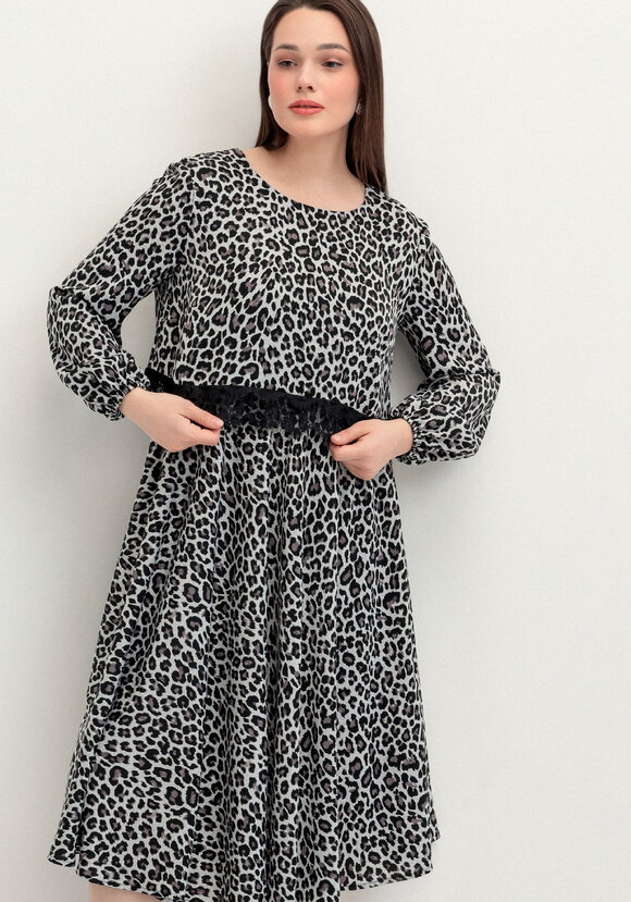 Платье из струящейся ткани с принтом леопард шир.  580, рис. 19