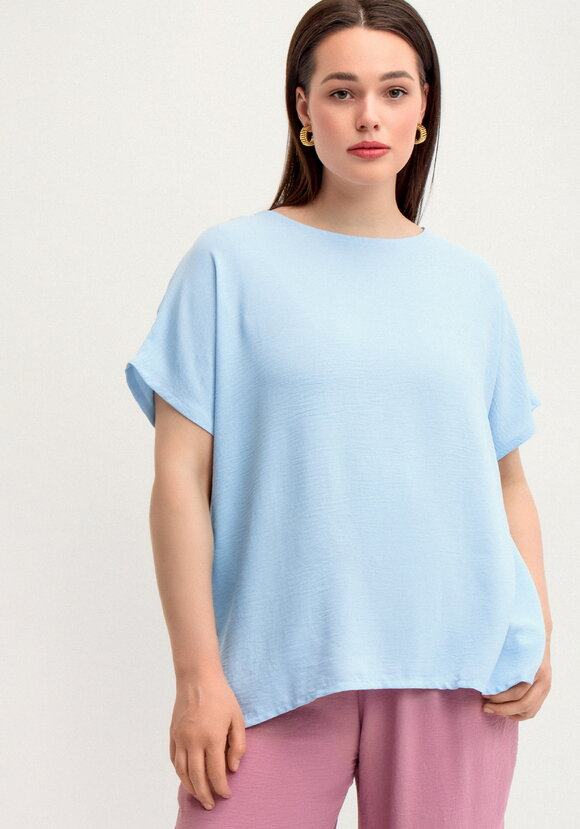 Блуза с круглой горловиной и разрезами шир.  580, рис. 13