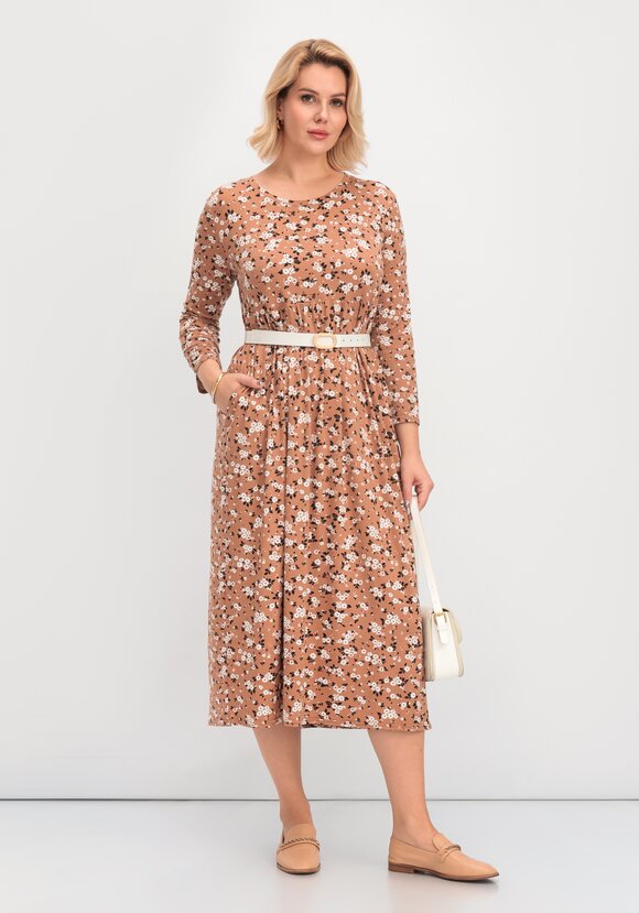 Платье с цветочным рисунком и рукавами 3/4 шир.  580, рис. 17