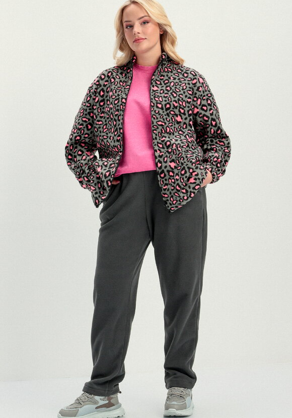 Брюки прямые из флиса на резинке шир.  580, рис. 16