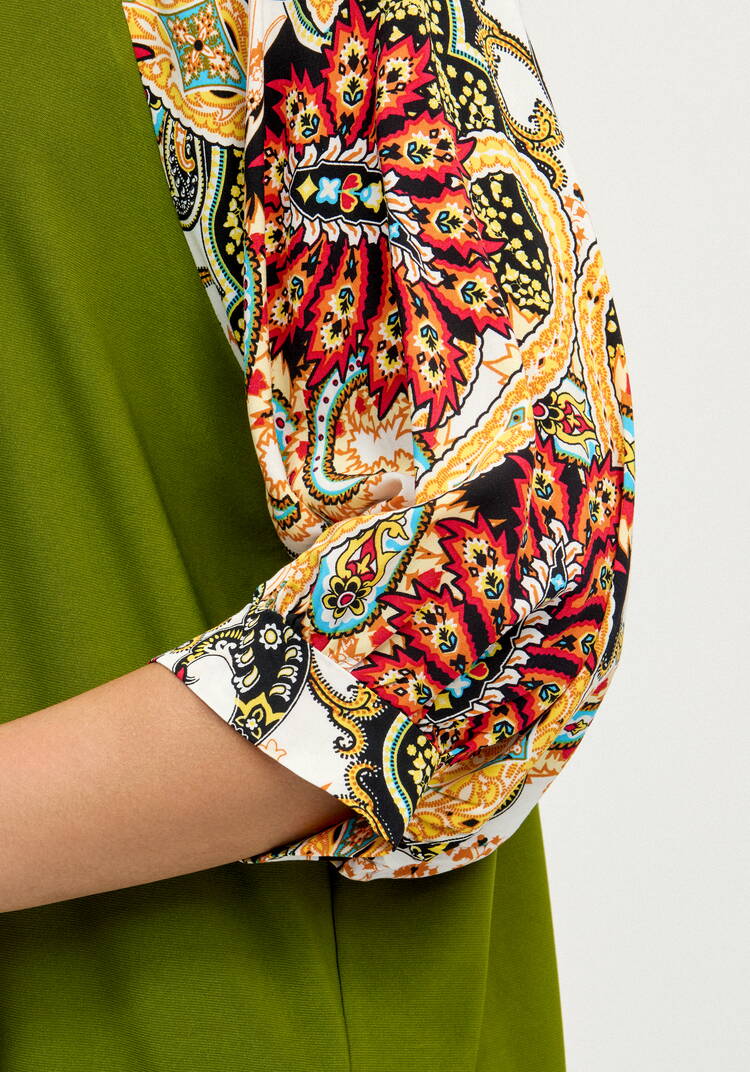 Блуза с цветными рукавами шир.  750, рис. 6