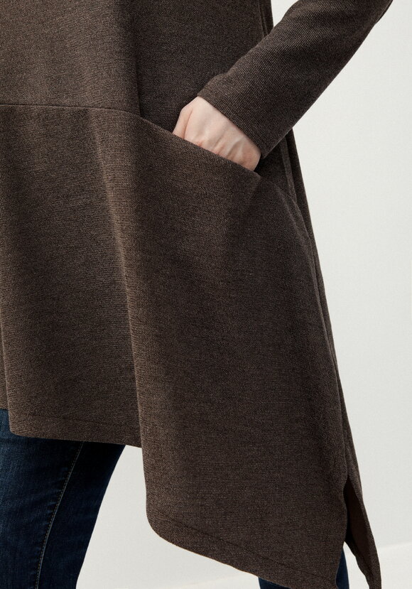 Туника с V-образным вырезом и косым низом шир.  580, рис. 6