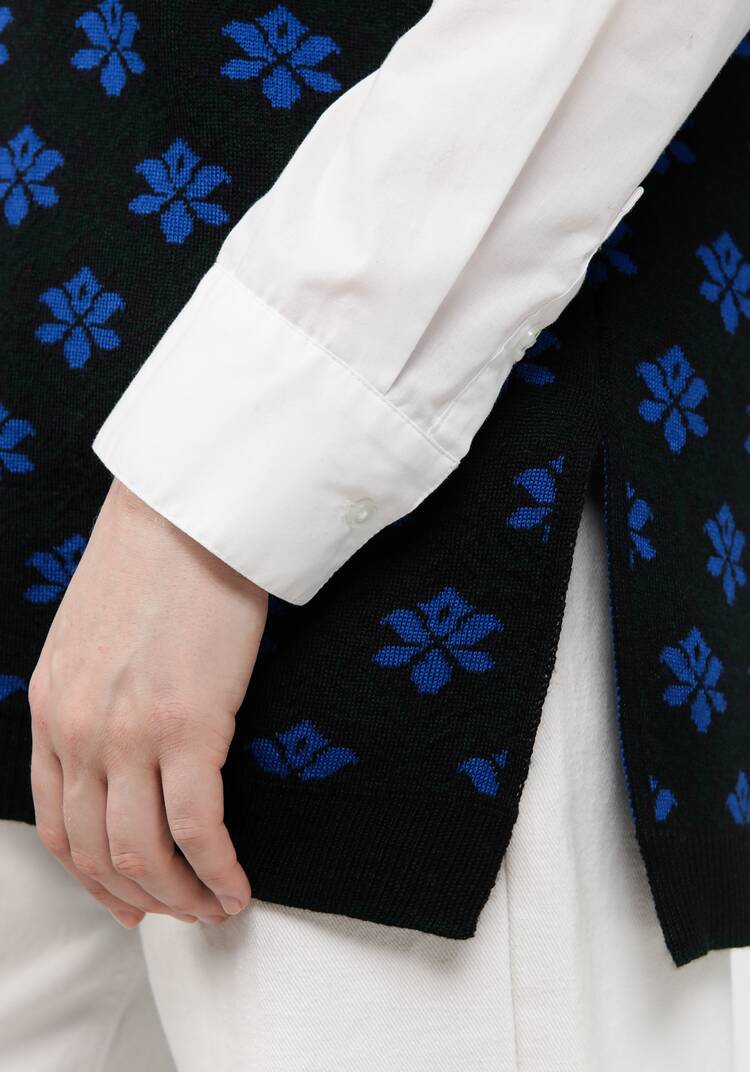 Жилет женский с цветочным рисунком шир.  750, рис. 6